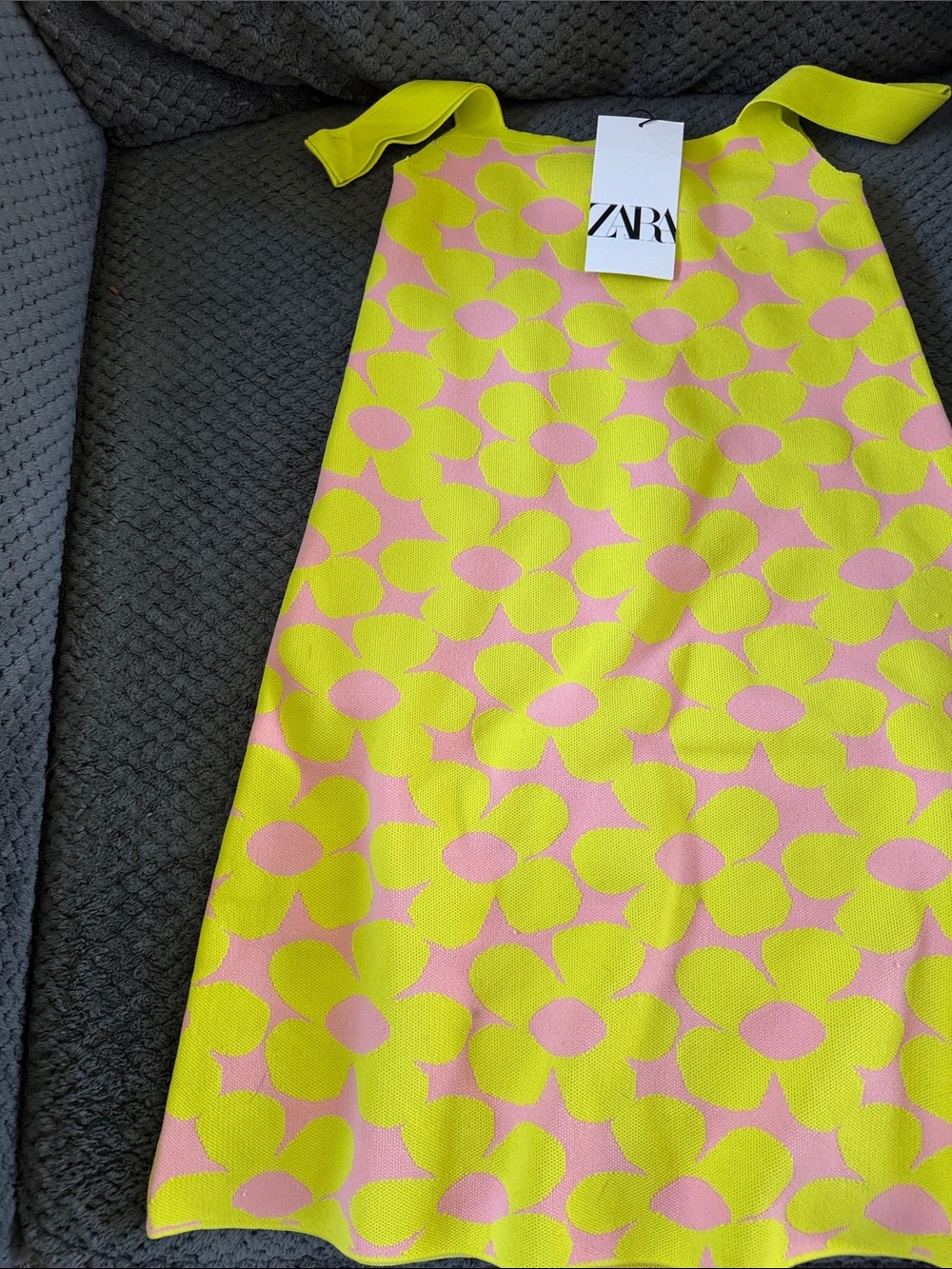 Zara Pink & Neon Yellow Floral-Print A-Line women’s Dress